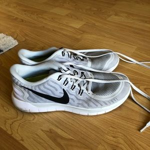 Nike Free 5.0 Light Grey | size 10